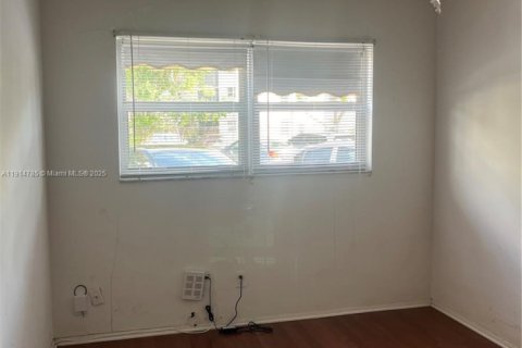 Купить кондоминиум в Форт-Лодердейл, Флорида 2 спальни, 81.29м2, № 1970154 - фото 7