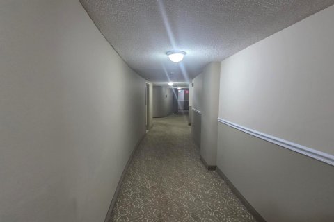 Купить кондоминиум в Халландейл-Бич, Флорида 3 комнаты, 89.93м2, № 2175610 - фото 25