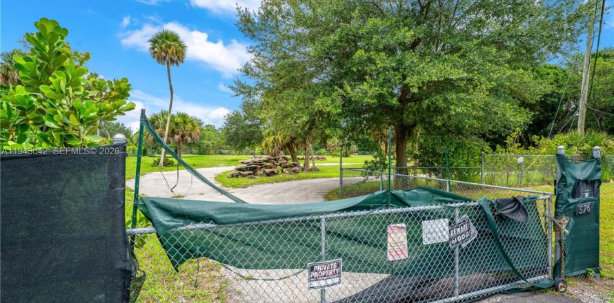 Villa ou maison à West Palm Beach, Floride 5 chambres, 252.88 m2 № 2024544