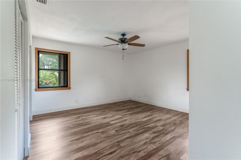 Villa ou maison à vendre à West Palm Beach, Floride: 5 chambres, 252.88 m2 № 2024544 - photo 13