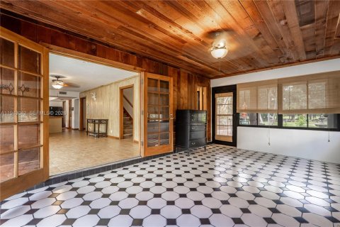 Villa ou maison à vendre à West Palm Beach, Floride: 5 chambres, 252.88 m2 № 2024544 - photo 25