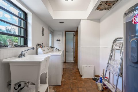 Villa ou maison à vendre à West Palm Beach, Floride: 5 chambres, 252.88 m2 № 2024544 - photo 19