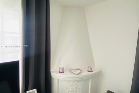 Copropriété à vendre à Miami Beach, Floride: 1 chambre, 42.36 m2 № 1976932 - photo 13