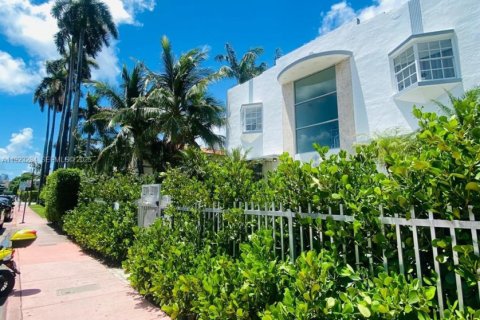 Copropriété à vendre à Miami Beach, Floride: 1 chambre, 42.36 m2 № 1976932 - photo 2