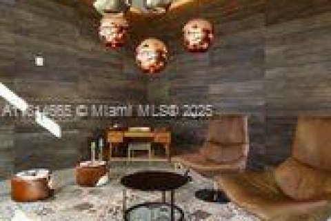 Condo in Bay Harbor Islands, Florida, 2 bedrooms  № 1781918 - photo 2
