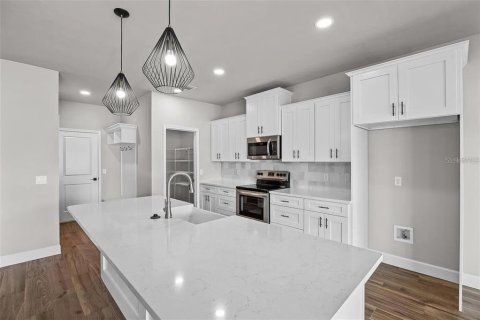Villa ou maison à louer à Gainesville, Floride: 3 chambres, 157.93 m2 № 2406797 - photo 3
