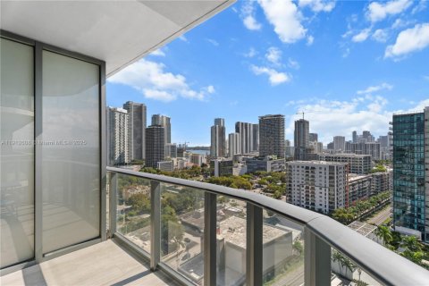 Condo in Miami, Florida, 1 bedroom № 2089332 - photo 15
