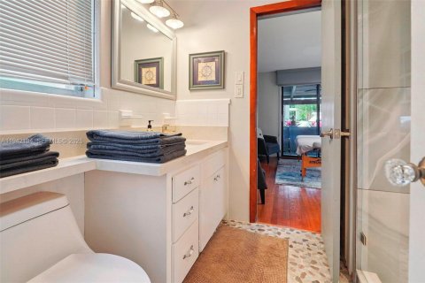 Casa en venta en Fort Lauderdale, Florida, 3 dormitorios, 249.26 m2 № 2088702 - foto 17