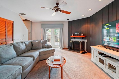 Casa en venta en Fort Lauderdale, Florida, 3 dormitorios, 249.26 m2 № 2088702 - foto 19