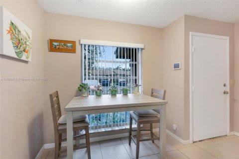Condominio en venta en Delray Beach, Florida, 2 dormitorios, 107.3 m2 № 1897266 - foto 10