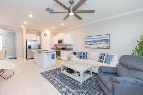 Touwnhouse à vendre à Wesley Chapel, Floride: 3 chambres, 148.36 m2 № 2438104 - photo 12