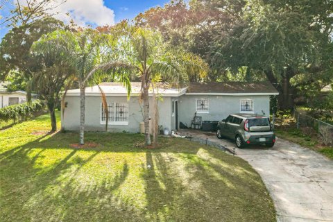 Casa en Orlando, Florida 4 dormitorios, 116.59 m2 № 2140687