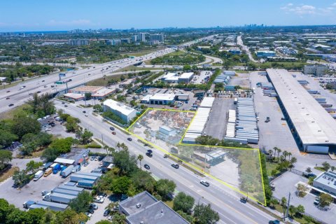 Commercial property in Pompano Beach, Florida № 2187308 - photo 2