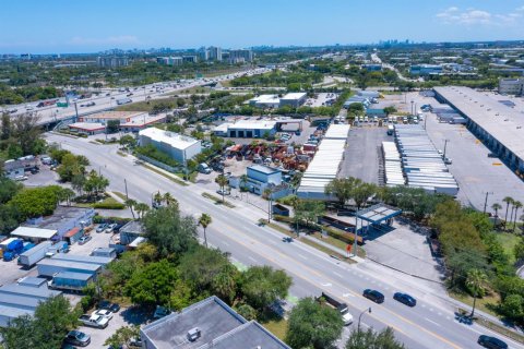 Commercial property in Pompano Beach, Florida № 2187308 - photo 12