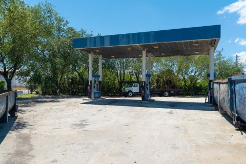 Commercial property in Pompano Beach, Florida № 2187308 - photo 6