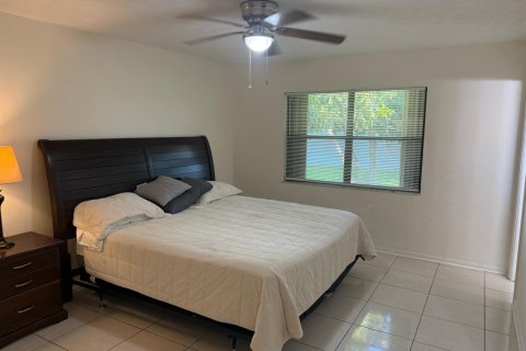 Villa ou maison à vendre à Port St. Lucie, Floride: 3 chambres, 150.41 m2 № 2385195 - photo 24