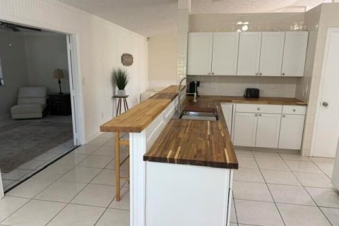 Villa ou maison à vendre à Port St. Lucie, Floride: 3 chambres, 150.41 m2 № 2385195 - photo 5