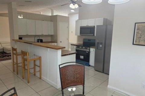Villa ou maison à vendre à Port St. Lucie, Floride: 3 chambres, 150.41 m2 № 2385195 - photo 10