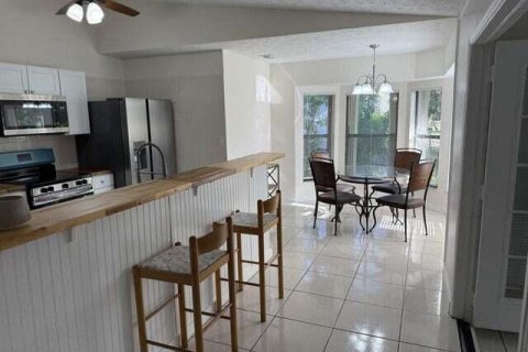 Villa ou maison à vendre à Port St. Lucie, Floride: 3 chambres, 150.41 m2 № 2385195 - photo 3