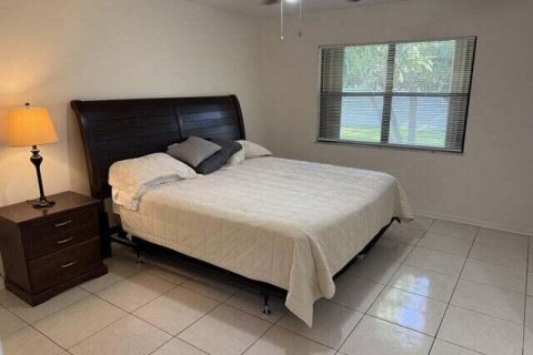 Villa ou maison à vendre à Port St. Lucie, Floride: 3 chambres, 150.41 m2 № 2385195 - photo 25