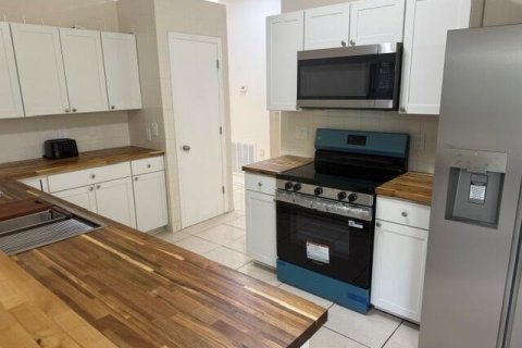 Villa ou maison à vendre à Port St. Lucie, Floride: 3 chambres, 150.41 m2 № 2385195 - photo 8