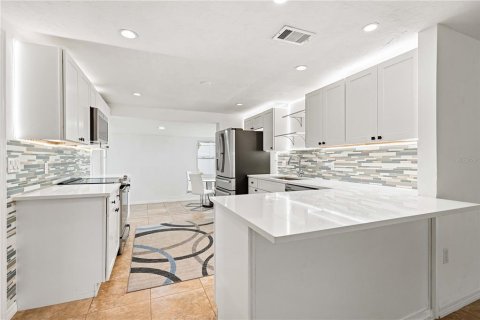 Casa en alquiler en Sarasota, Florida, 3 dormitorios, 117.24 m2 № 1906466 - foto 19