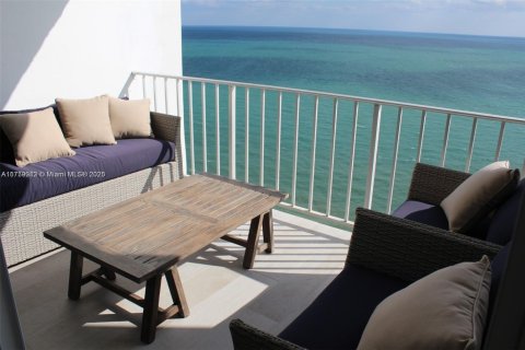 Condominio en alquiler en Key Biscayne, Florida, 3 dormitorios, 174.19 m2 № 1991087 - foto 18