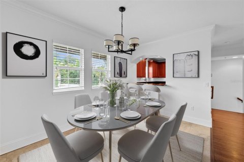Townhouse in Tampa, Florida 4 bedrooms, 232.26 sq.m. № 1916719 - photo 4