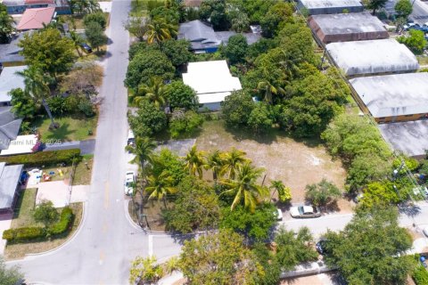 Terreno en venta en Fort Lauderdale, Florida № 1871586 - foto 6