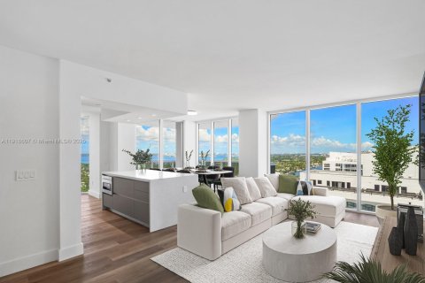 Снять в аренду кондоминиум в Майами-Бич, Флорида 2 спальни, 128.21м2, № 1974027 - фото 1