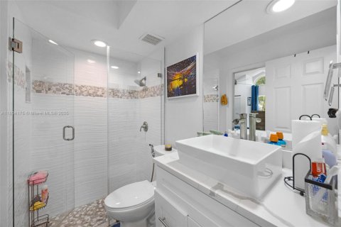 House in Coral Springs, Florida 3 bedrooms, 166.02 sq.m. № 1953265 - photo 22
