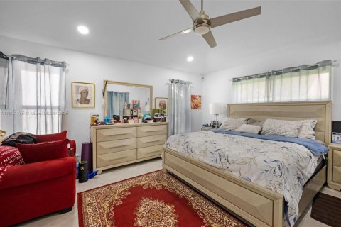 House in Coral Springs, Florida 3 bedrooms, 166.02 sq.m. № 1953265 - photo 16
