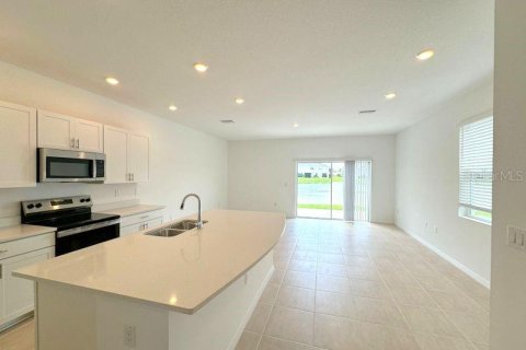 Touwnhouse à louer à Wesley Chapel, Floride: 3 chambres, 144.28 m2 № 2421812 - photo 5