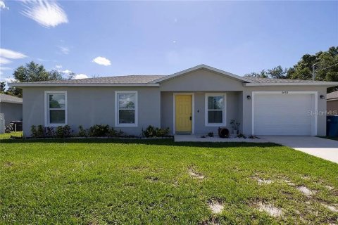 House in Orange City, Florida 3 bedrooms, 107.67 sq.m. № 1824758 - photo 1