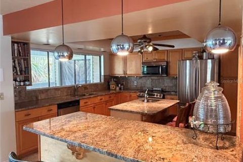 House in Saint Pete Beach, Florida 3 bedrooms, 256.22 sq.m. № 1917006 - photo 16