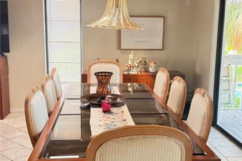 House in Saint Pete Beach, Florida 3 bedrooms, 256.22 sq.m. № 1917006 - photo 10