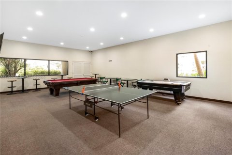 Condo in Key Biscayne, Florida, 2 bedrooms № 1989036 - photo 21