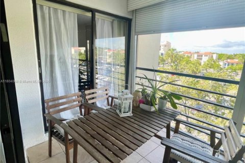 Condo in Pompano Beach, Florida, 2 bedrooms  № 1867215 - photo 12