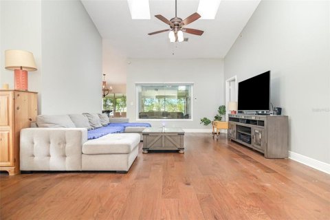 Casa en venta en Orlando, Florida, 3 dormitorios, 163.6 m2 № 1911887 - foto 5