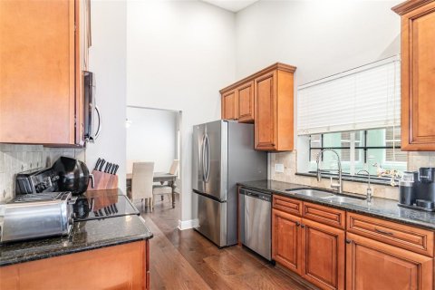Casa en venta en Orlando, Florida, 3 dormitorios, 163.6 m2 № 1911887 - foto 13