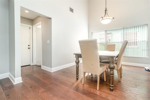 Casa en venta en Orlando, Florida, 3 dormitorios, 163.6 m2 № 1911887 - foto 8