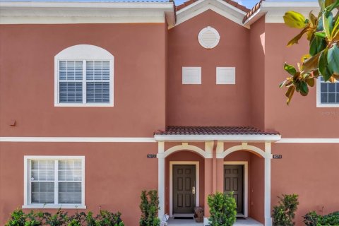 Townhouse in Kissimmee, Florida 4 bedrooms, 176.14 sq.m. № 1638033 - photo 2