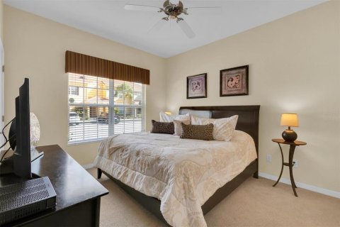 Townhouse in Kissimmee, Florida 4 bedrooms, 176.14 sq.m. № 1638033 - photo 14