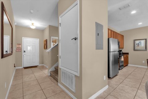 Townhouse in Kissimmee, Florida 4 bedrooms, 176.14 sq.m. № 1638033 - photo 13