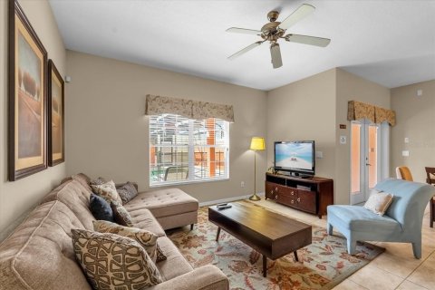 Townhouse in Kissimmee, Florida 4 bedrooms, 176.14 sq.m. № 1638033 - photo 7