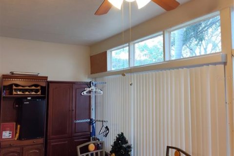 Condo in Kenneth City, Florida, 2 bedrooms  № 1547478 - photo 17