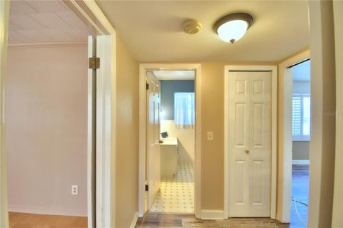 House in Bartow, Florida 5 bedrooms, 309.64 sq.m. № 1198969 - photo 13