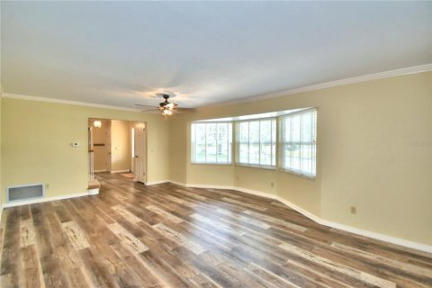 House in Bartow, Florida 5 bedrooms, 309.64 sq.m. № 1198969 - photo 11