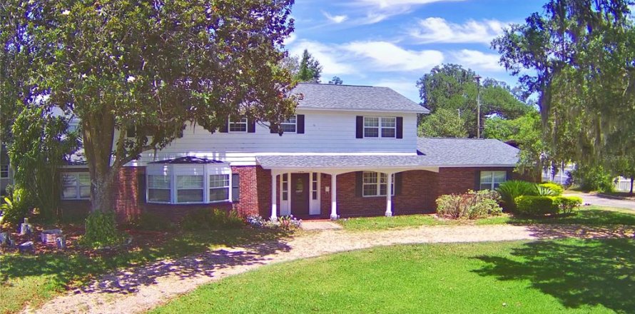 House in Bartow, Florida 5 bedrooms, 309.64 sq.m. № 1198969
