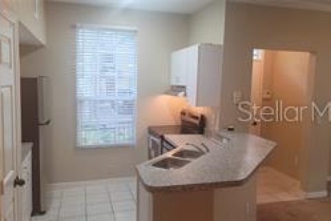 Condominio en alquiler en Orlando, Florida, 1 dormitorio, 73.76 m2 № 1678382 - foto 4